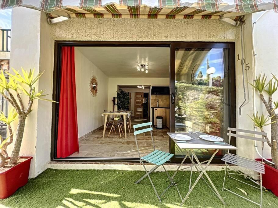 Superbe Appartement En Bord De Mer Bandol Exteriör bild